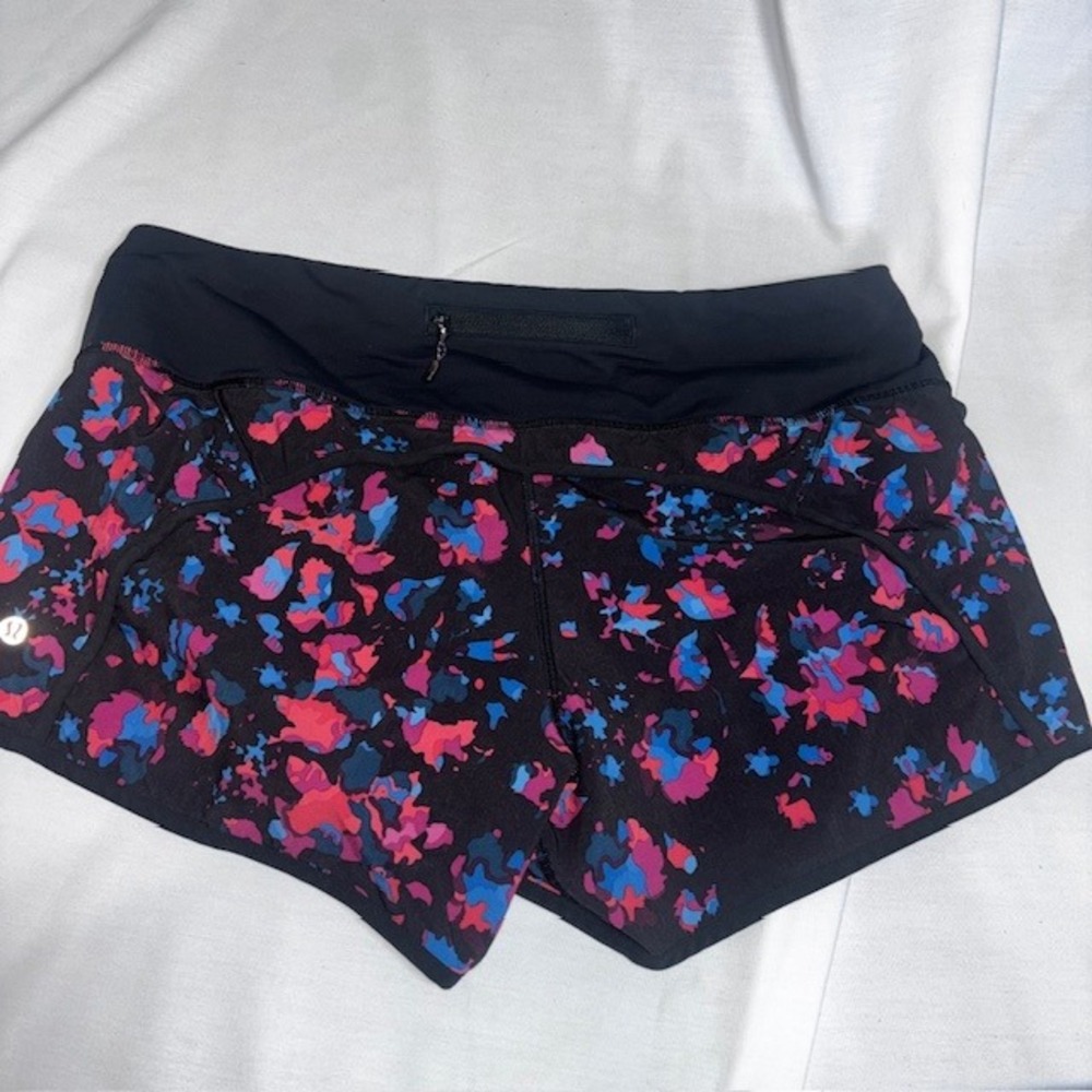 Lululemon Speed Up Short Multi Color Abstract Print Running Workout Womens 10 - Picture 3 of 5